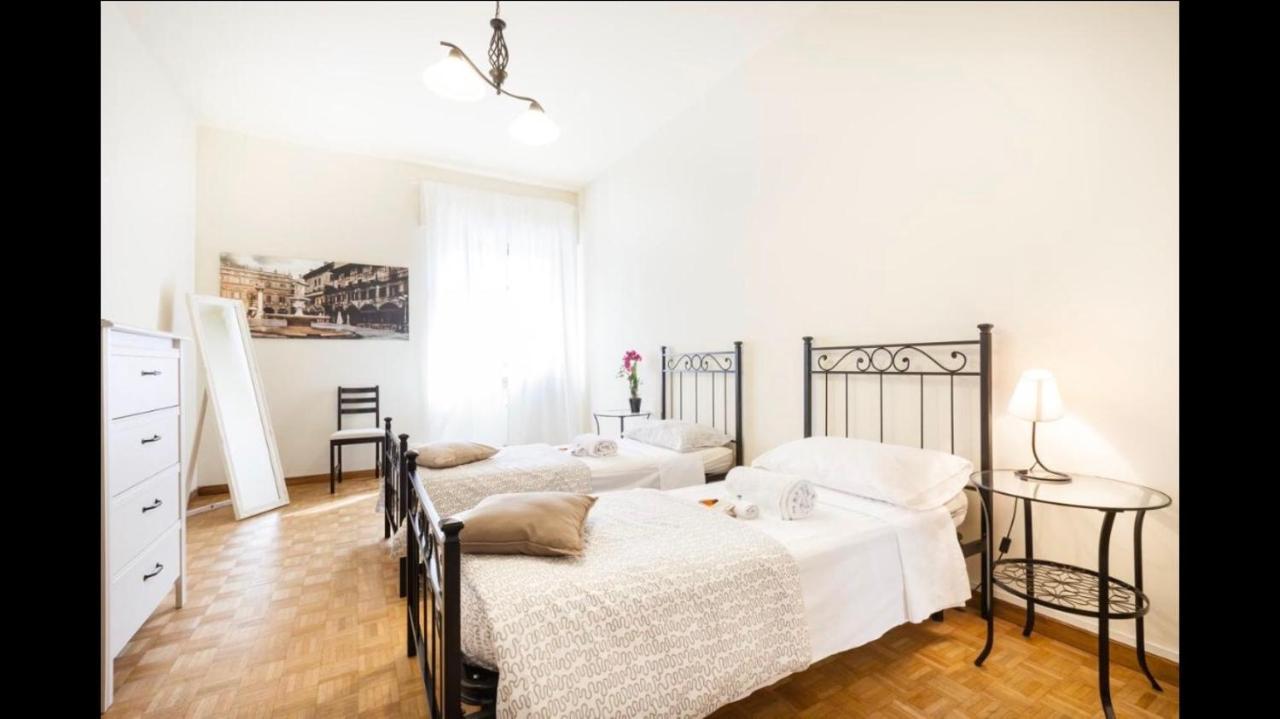 B&B Happiness - City Center Werona Zewnętrze zdjęcie