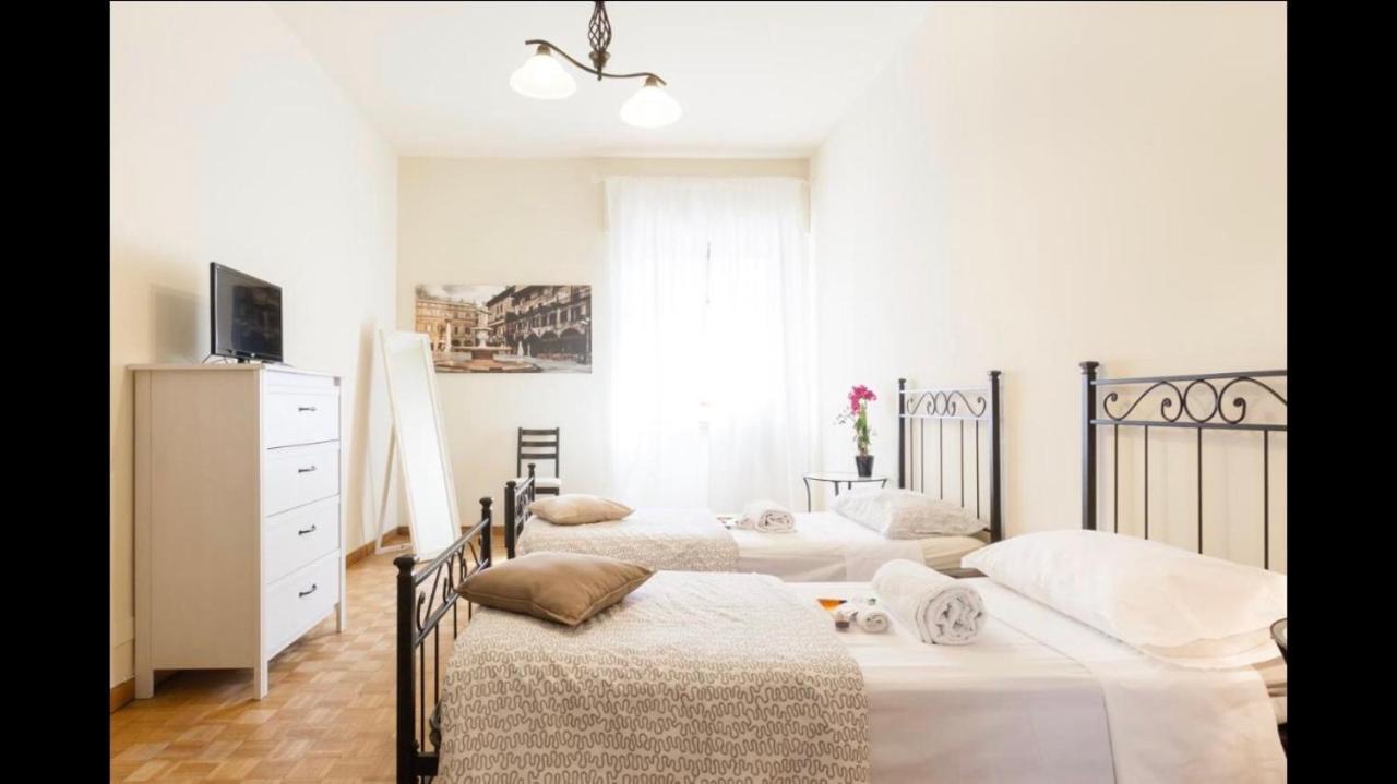 B&B Happiness - City Center Werona Zewnętrze zdjęcie