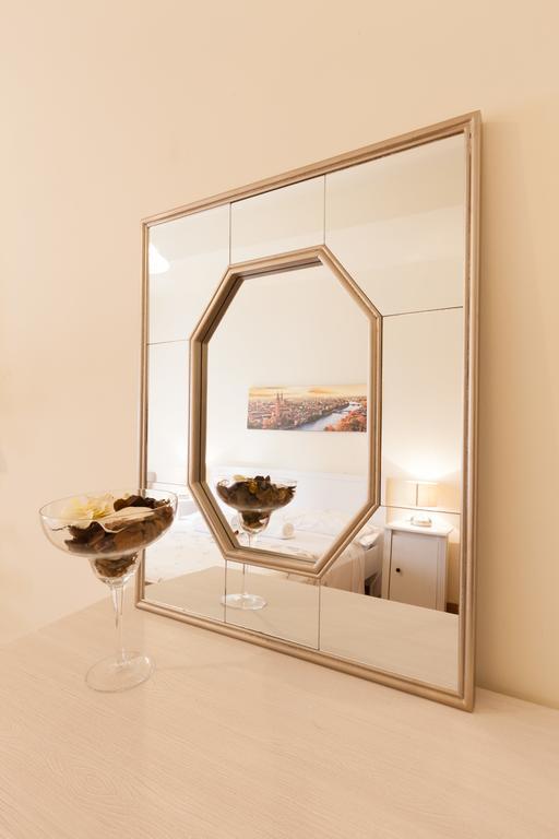 B&B Happiness - City Center Werona Zewnętrze zdjęcie