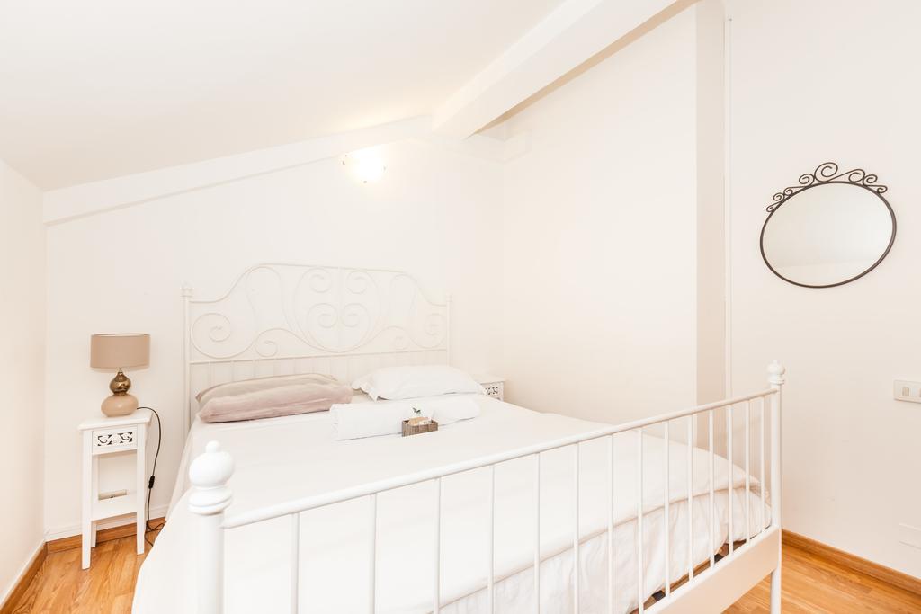 B&B Happiness - City Center Werona Zewnętrze zdjęcie